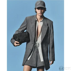 ディオール（Dior） Hit the Road フラップ付き メッセンジャーバッグ｜ディオール グラビティ レザー ブラック