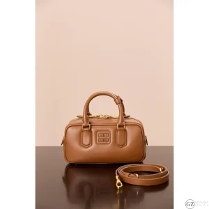 ミュウミュウ（Miu Miu）アルカディ レザー バッグ レギュラー｜コニャック レザー ハンドバッグ