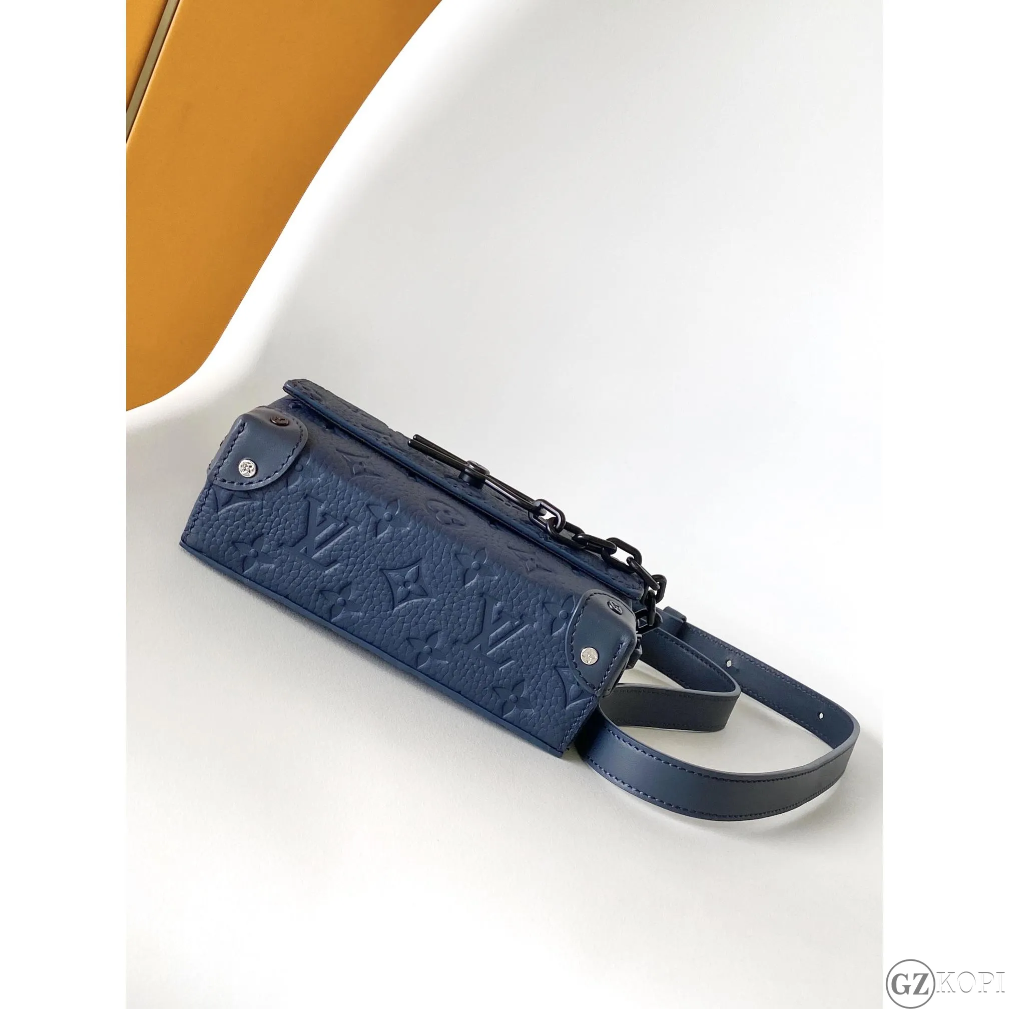 ルイ・ヴィトン M11522 スティーマー・ウェアラブル ウォレット | ブルーニュイ【コスパ抜群】 - 画像 (5)